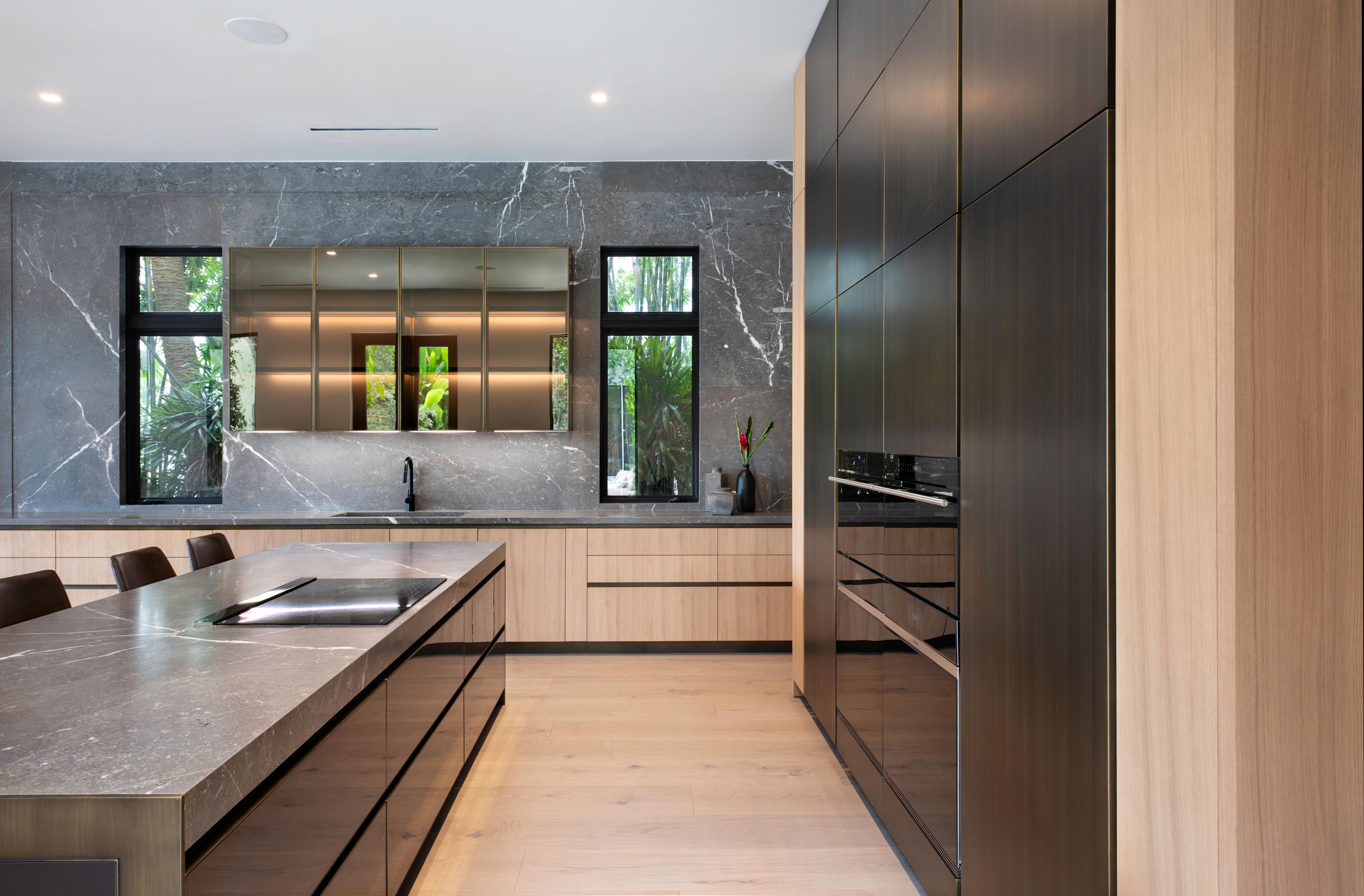 2318 north bay road 16