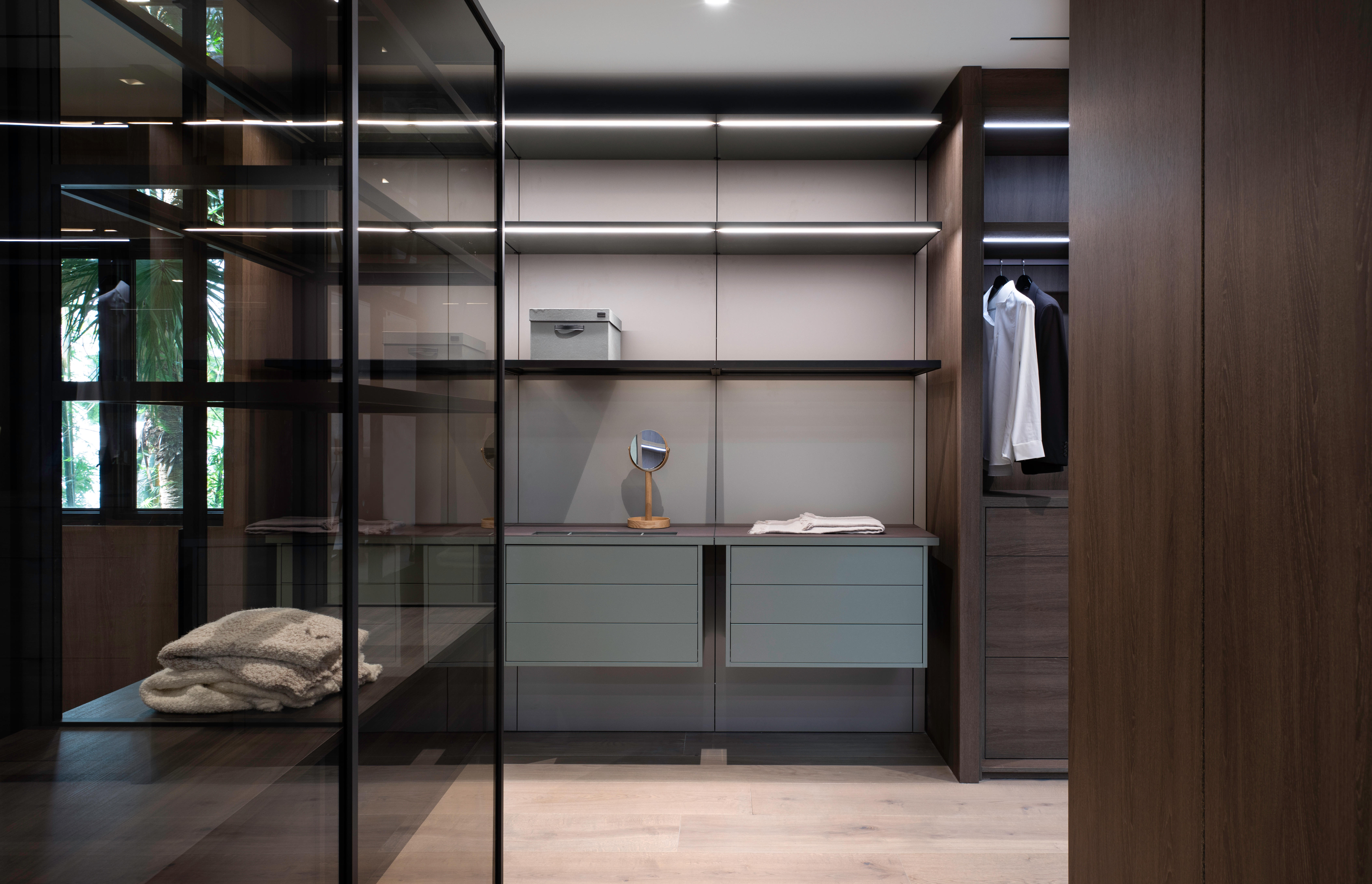 2318 north bay road 37