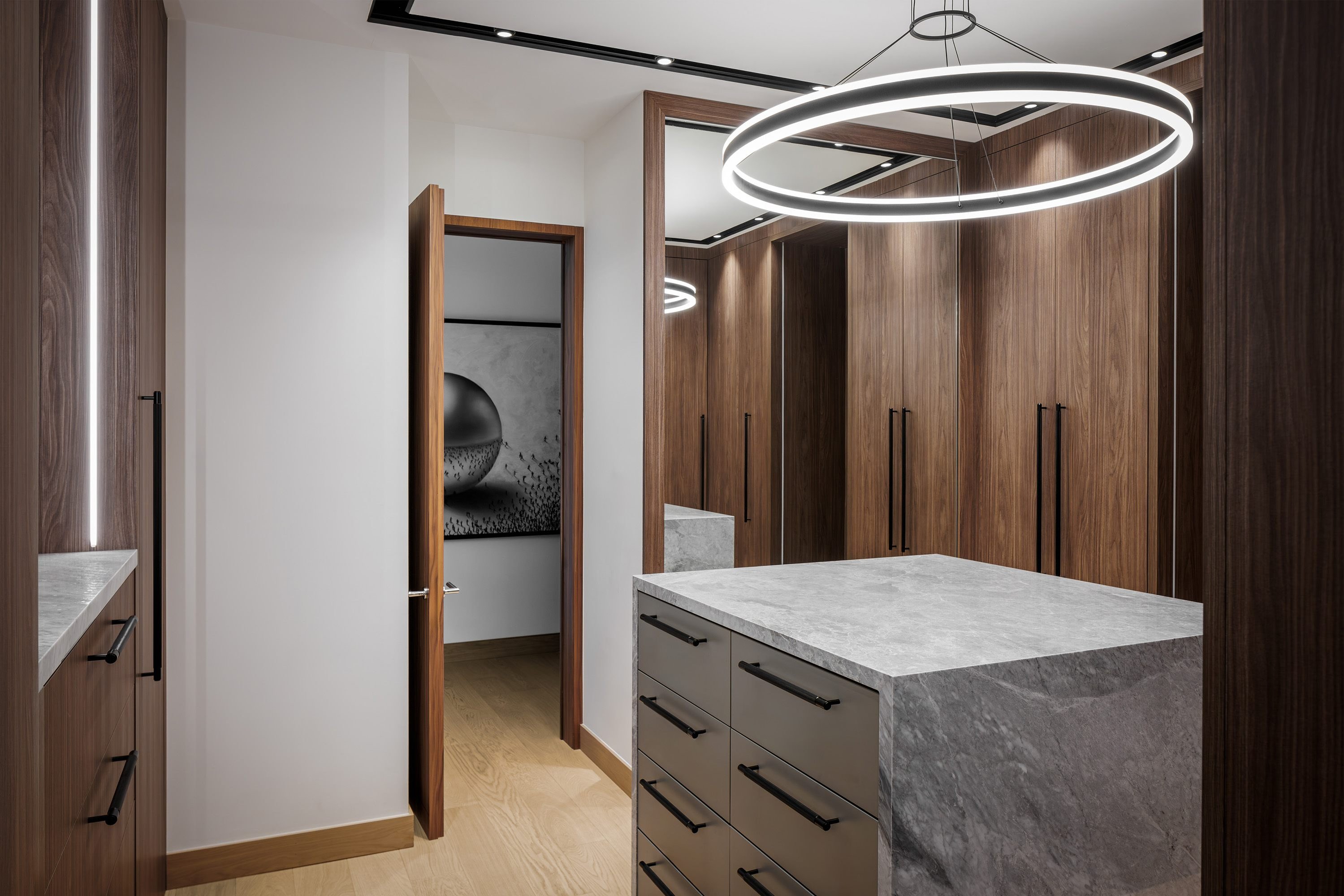 DUNAGAN_DIVERIO_421_ESan_Marino_Dr_1817-Enhanced-NR-Edit_4K-ezgif.com-optijpeg