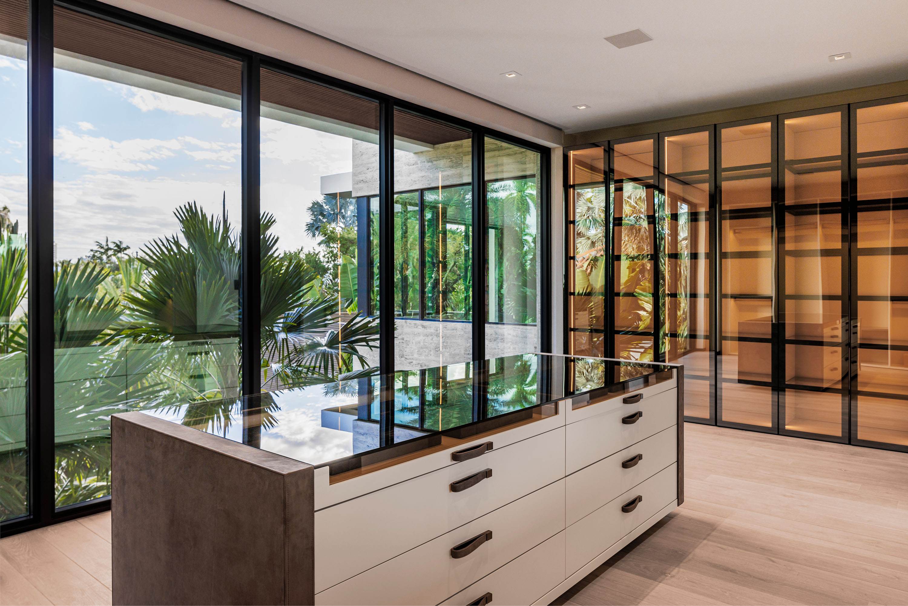 Alexander_Group-FELIX_COHEN_1825W24ST_Miami_Beach_348-HDR-Edit_4K-ezgif.com-optijpeg