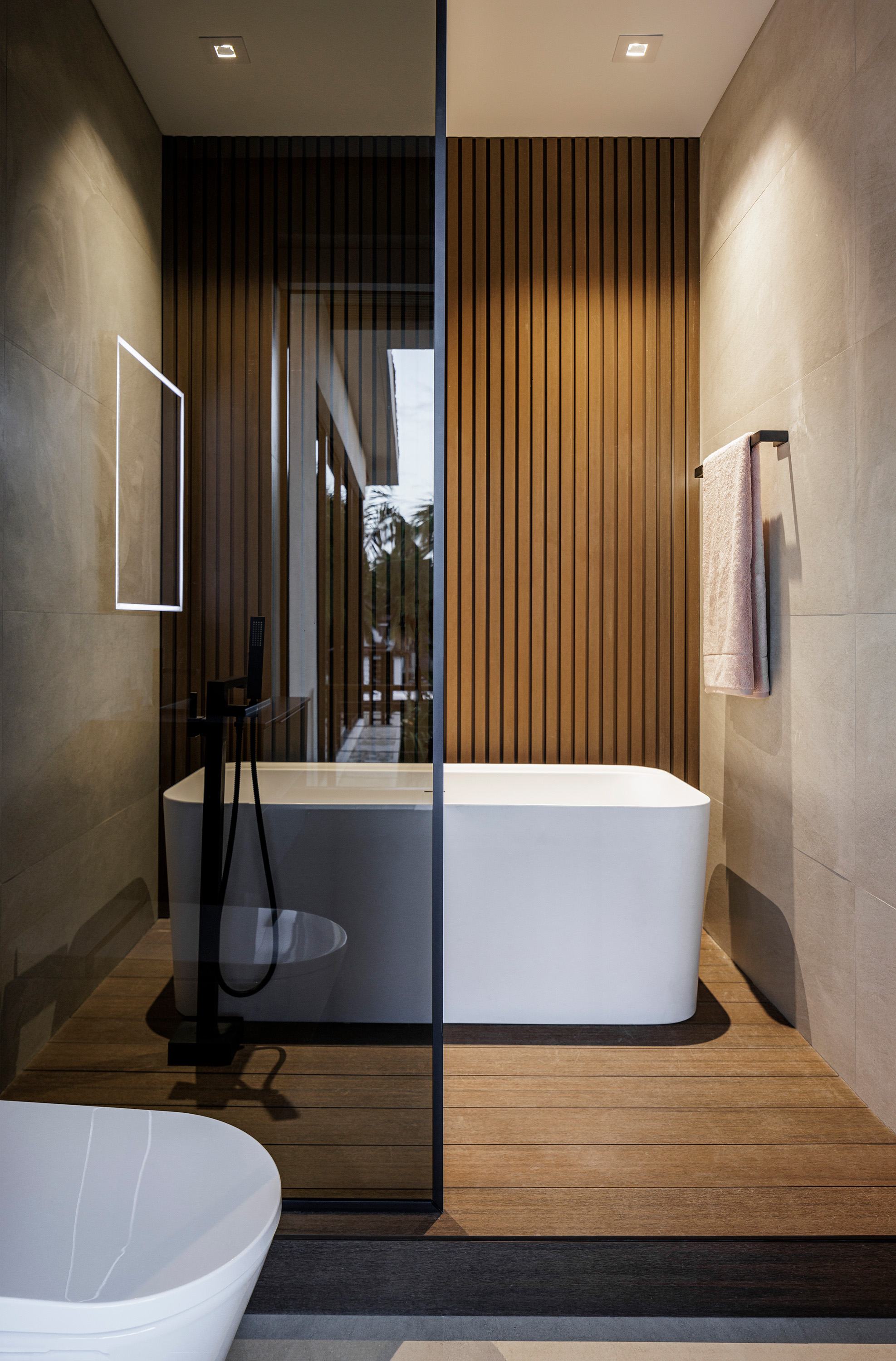 Alexander_Group-FELIX_COHEN_1825W24ST_Miami_Beach_457-HDR-Edit_4K-ezgif.com-optijpeg