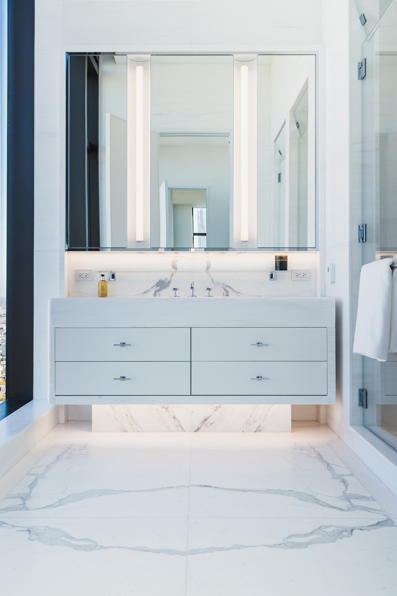 Sutton Tower 07 - Italkraft - Oscar Huespe 2024 copy